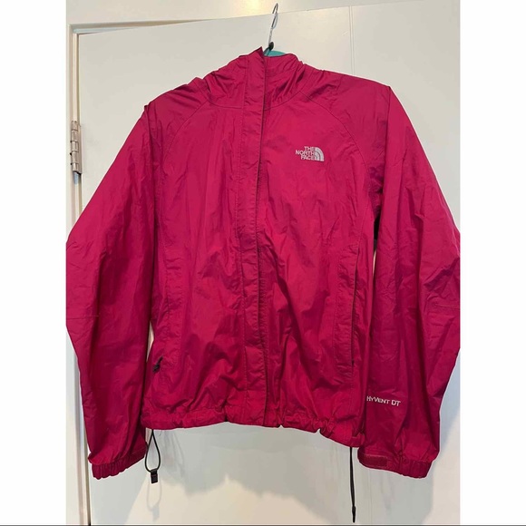 Women’s Northface Hot Pink HyVent Rain Jacket, sz S - Picture 1 of 4